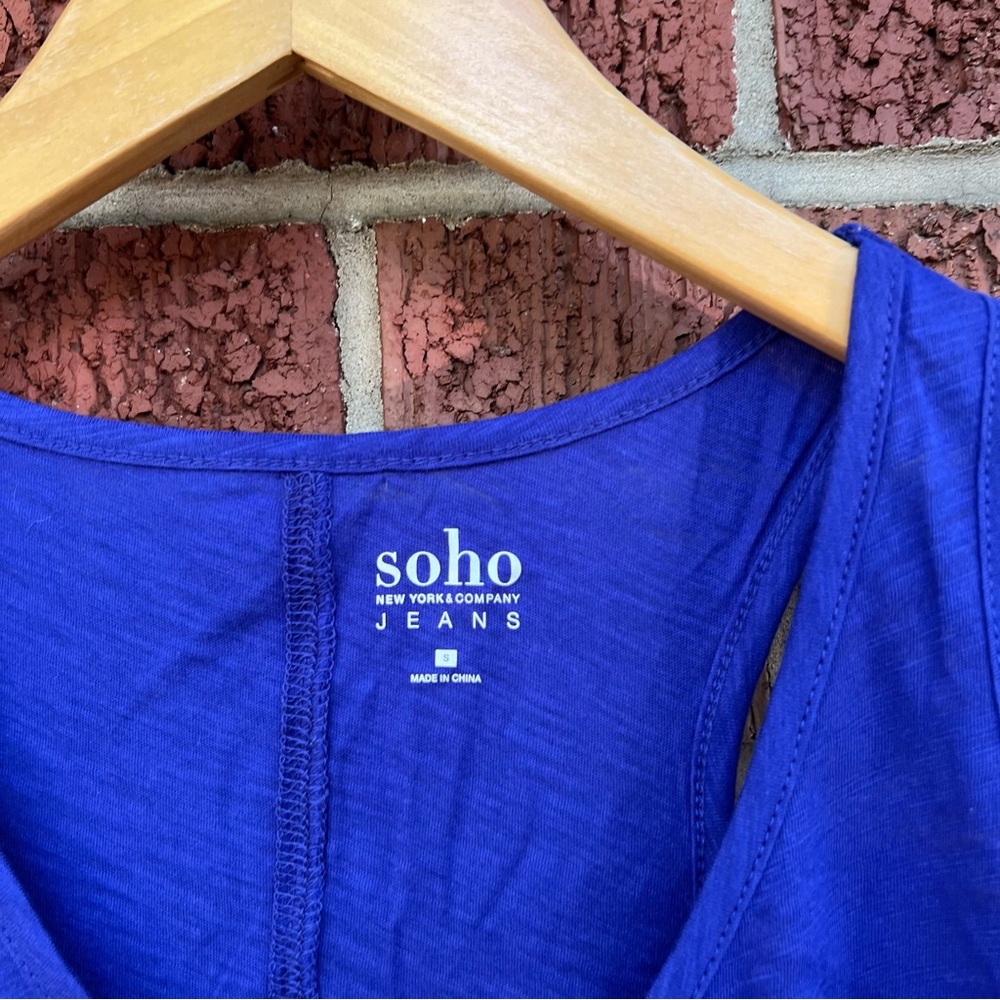SOHO New York & Company Deep Blue V Neck Sleeveless Tank Top - Picture 3 of 3